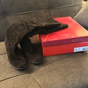 Aerosoles 7 1/2 medium profit brown suede boots